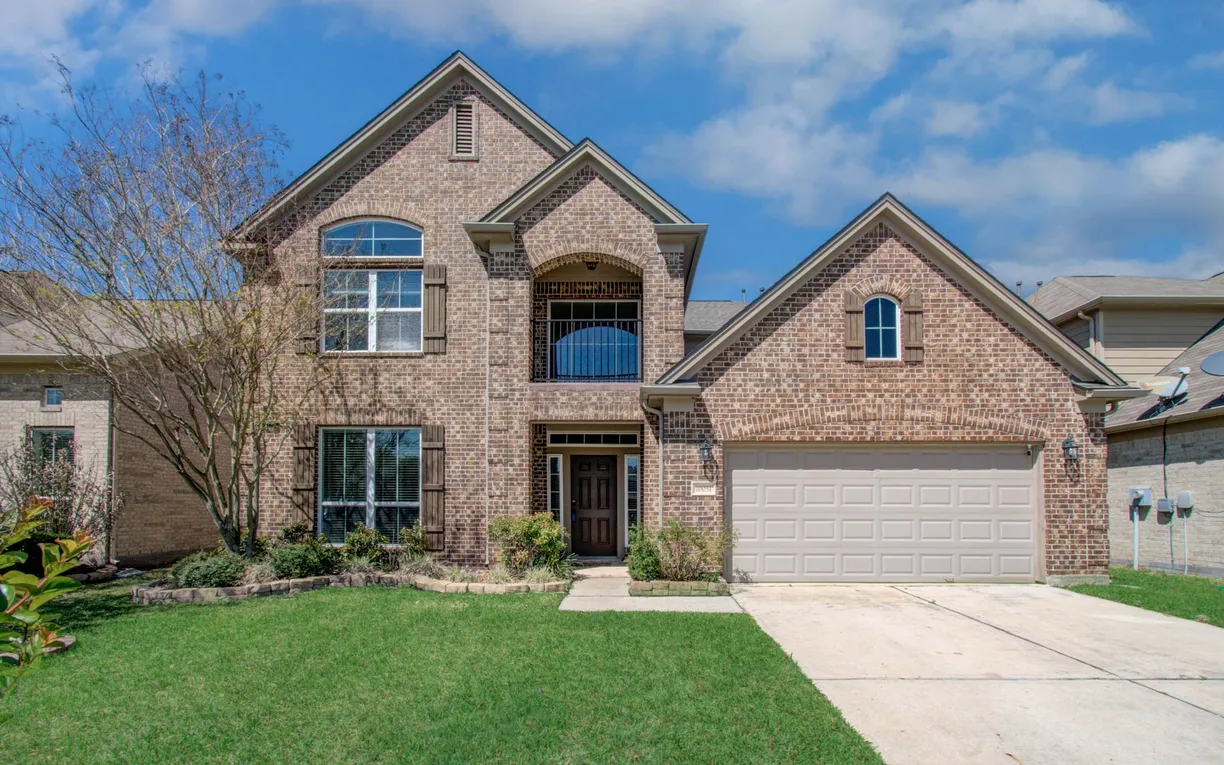 The Woodlands Real Estate | View 10051 Hyacinth Way | 5 Beds, 3 Baths