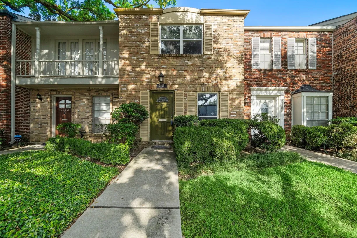 Houston Real Estate | View 2160 Winrock Boulevard, 189 | 2 Beds, 1 Bath