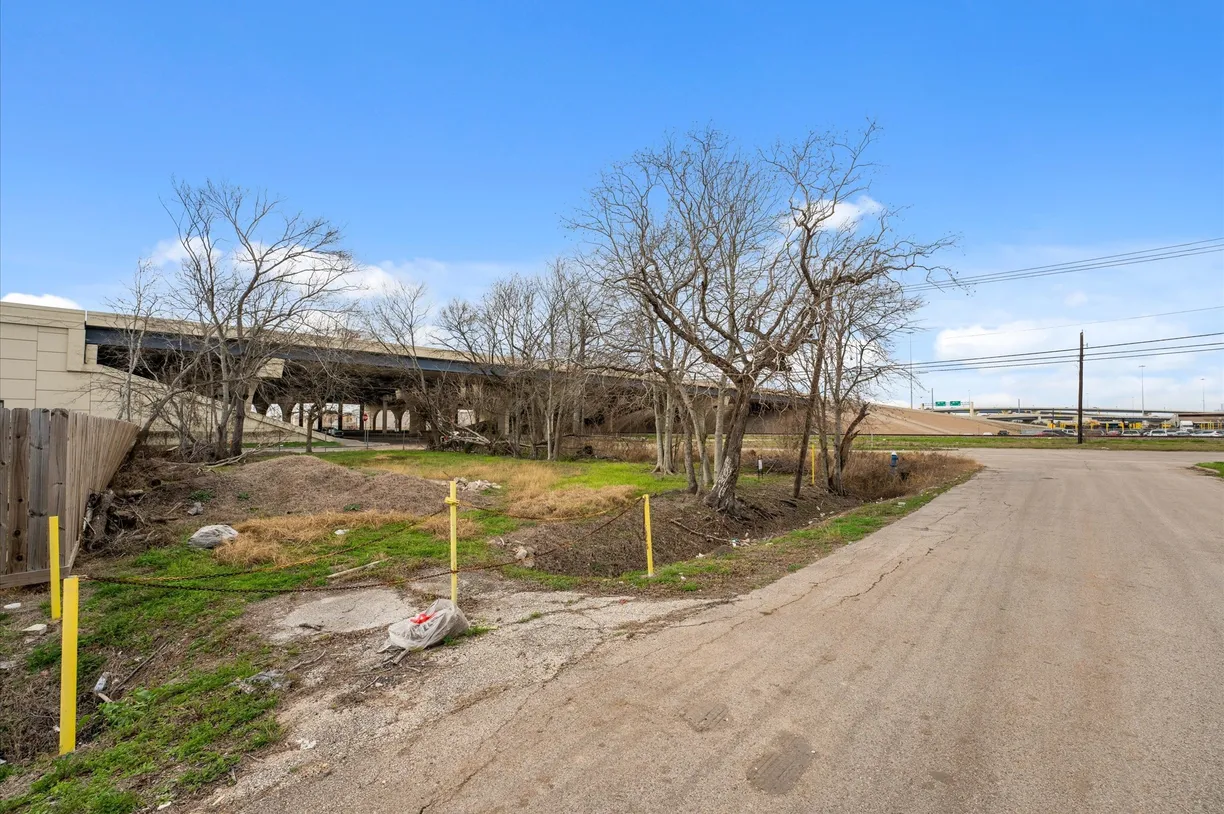 Houston Real Estate | View 8114 Bassett Street
