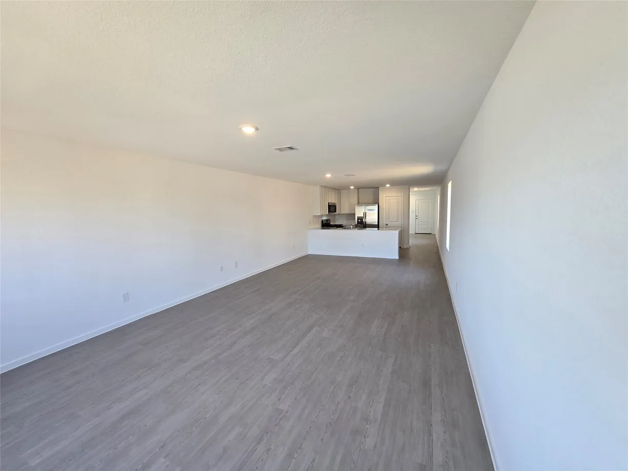 Houston Real Estate | View 5911 Standpiper Loop | Listing