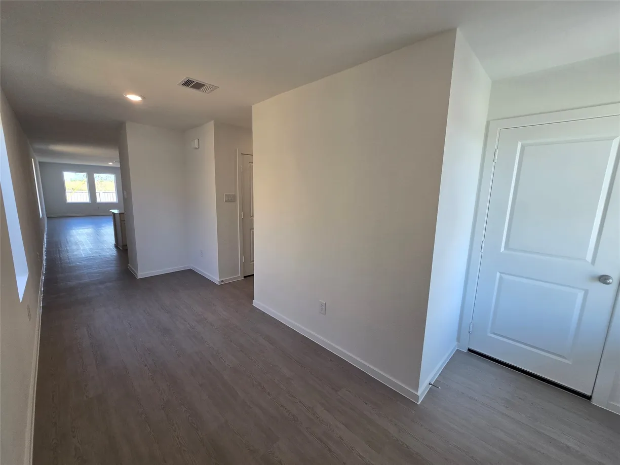 Houston Real Estate | View 5911 Standpiper Loop | Listing