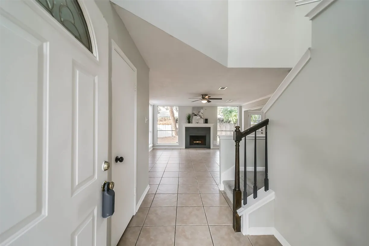 Houston Real Estate | View 10346 Timberloch Drive | 3 Beds, 2 Baths