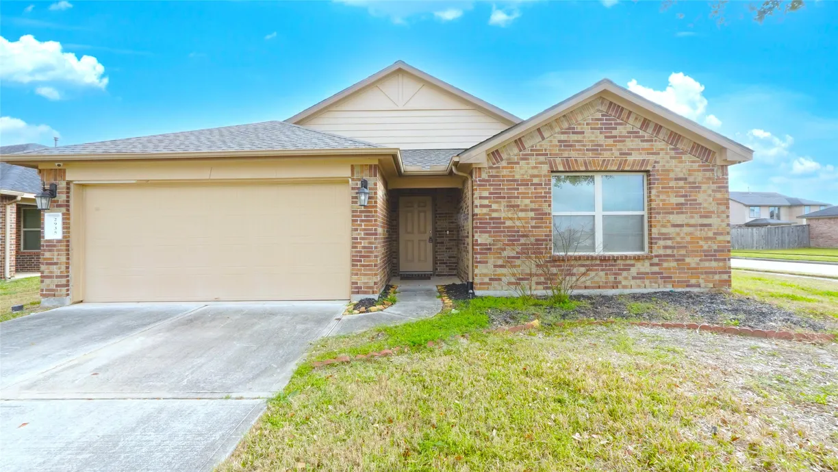 Houston Suburbs Real Estate | View 2935 Ashlyn Arbor Drive | 3 Beds, 2 Baths