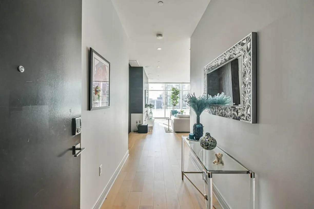 Houston Real Estate | View 4521 San Felipe Street, 1705 | 3 Beds, 3 Baths