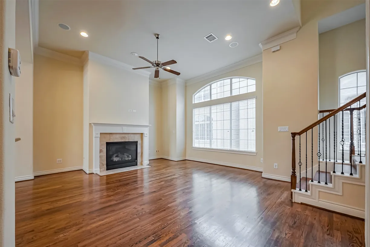 Houston Real Estate | View 5938 Kansas Street | Listing