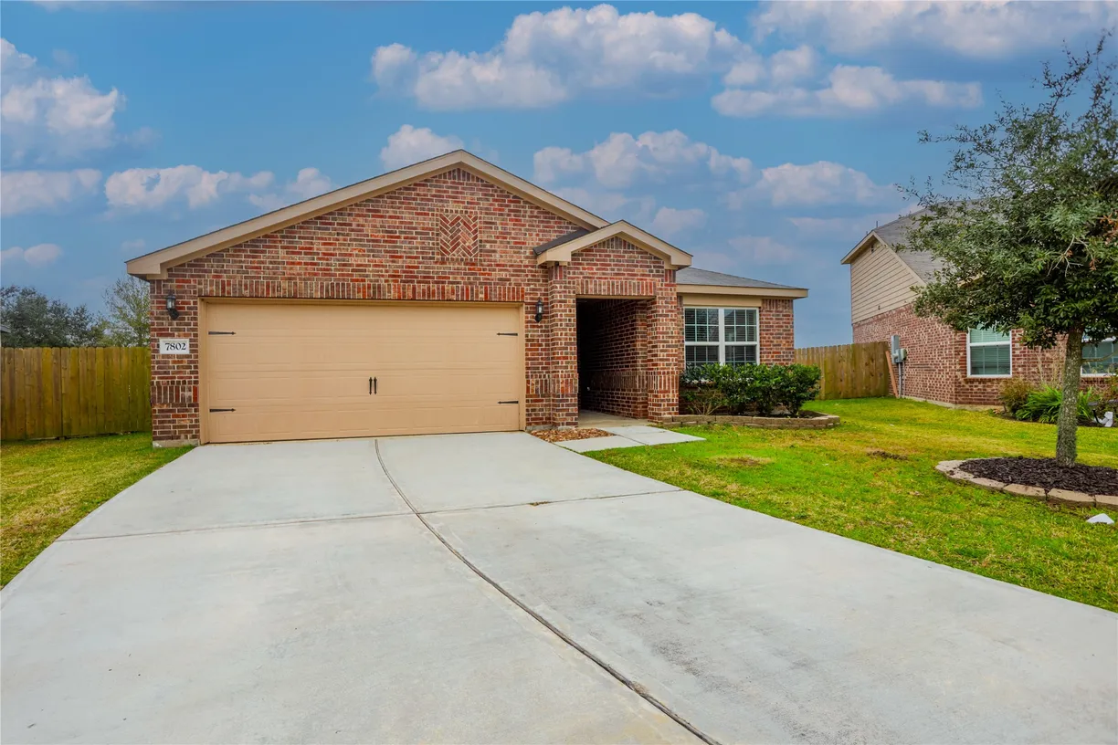 Houston Real Estate | View 7802 Vacek Meadows Loop | Listing