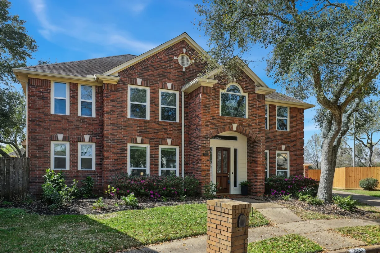 Houston Real Estate | View 2633 De Four Trace | Listing