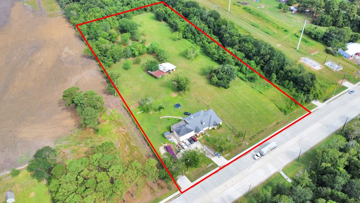 Houston Real Estate | View 10510 Crosby Lynchburg Road | 5 Beds, 3 Baths