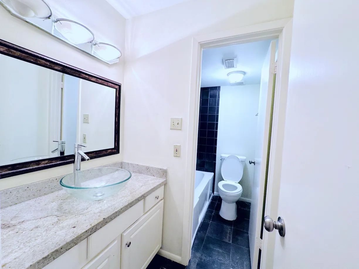 Houston Real Estate | View 7932 Grow Lane | Listing