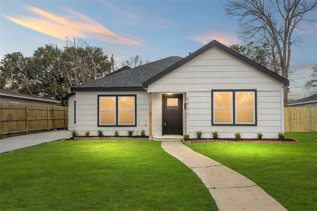 Houston Real Estate | View 4911 Marietta Lane | Listing