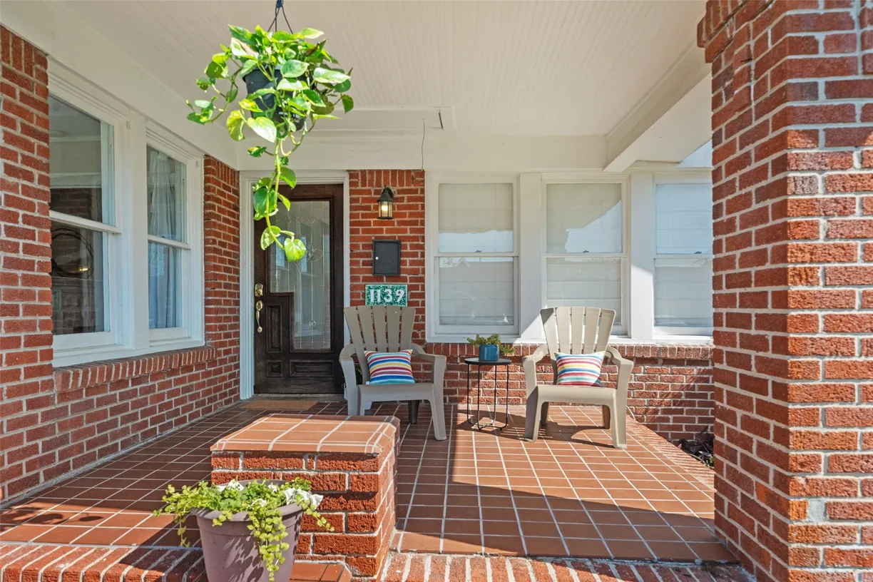 Houston Real Estate | View 1139 Le Green Street | Listing