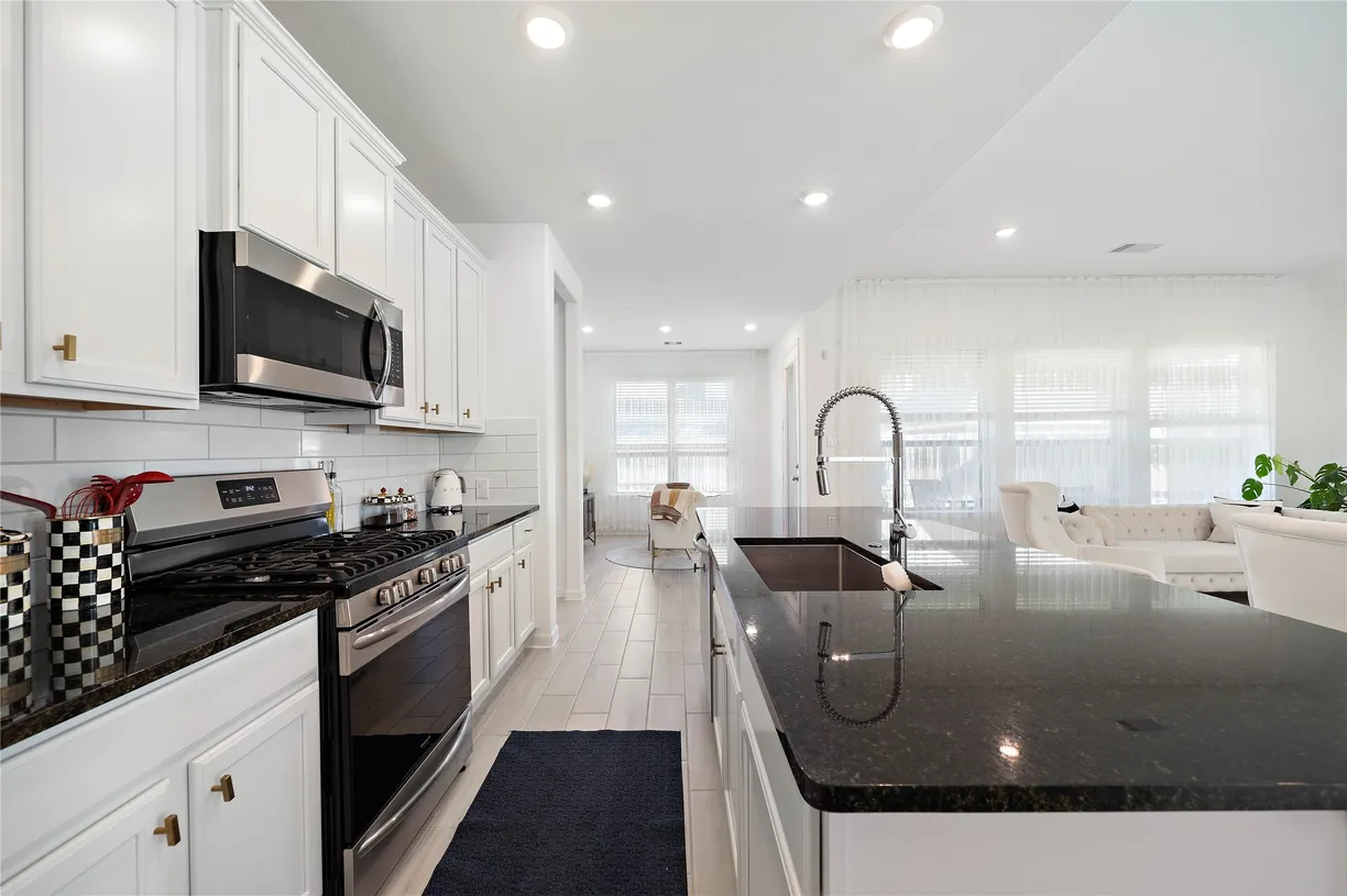 Houston Real Estate | View 2239 Ginger Trail Lane | 4 Beds, 2 Baths