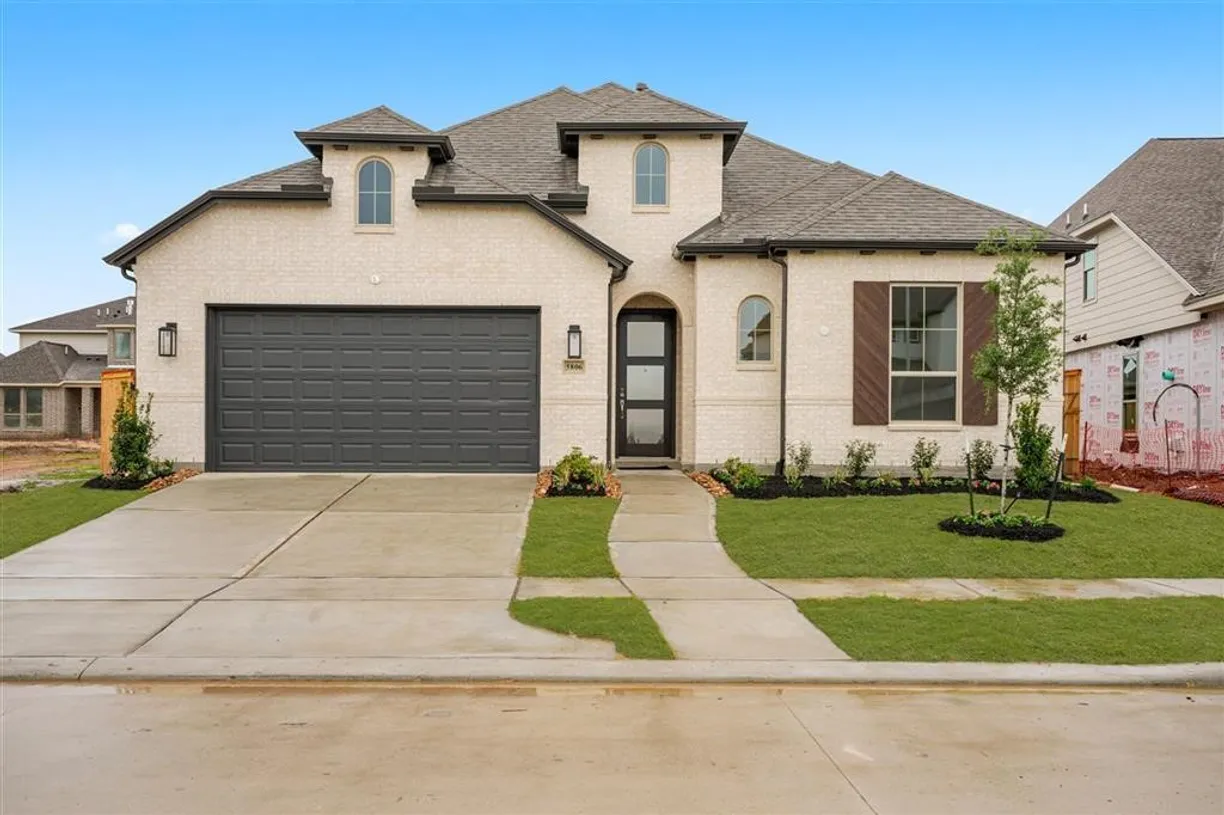 Houston Real Estate | View 5806 Silver Perch Lane | 4 Beds, 3 Baths