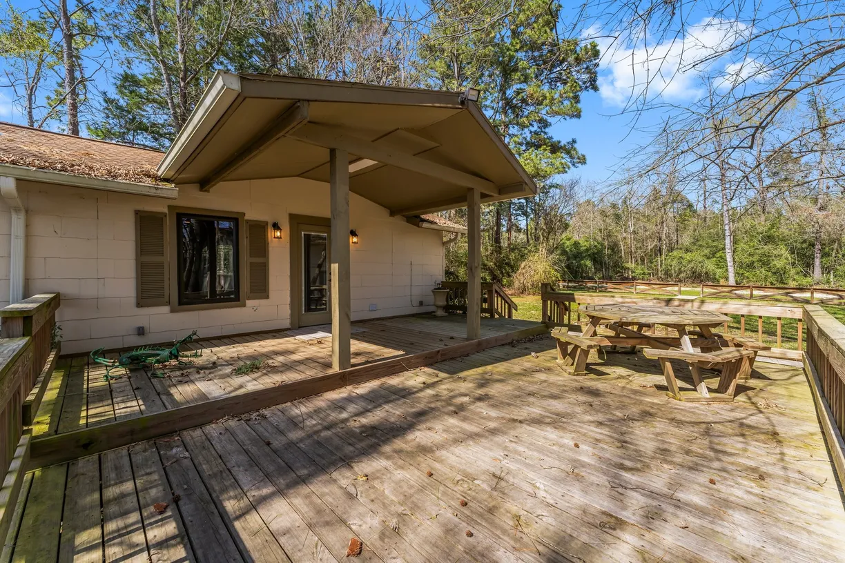 The Woodlands Real Estate | View 812 Lake Livingston Boulevard | Listing