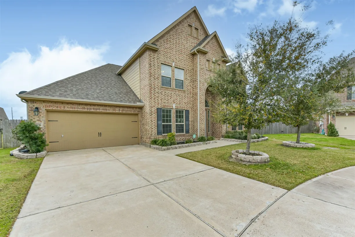 Houston Real Estate | View 5906 Rose Quartz Lane | 4 Beds, 3 Baths