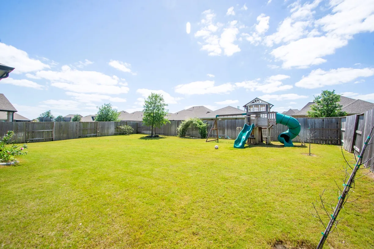 Houston Real Estate | View 10110 Stride Court | Listing