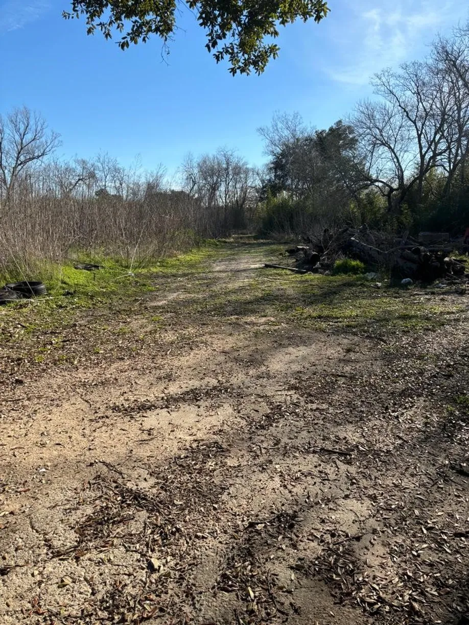 Houston Real Estate | View 11519 N Garden Street | Listing