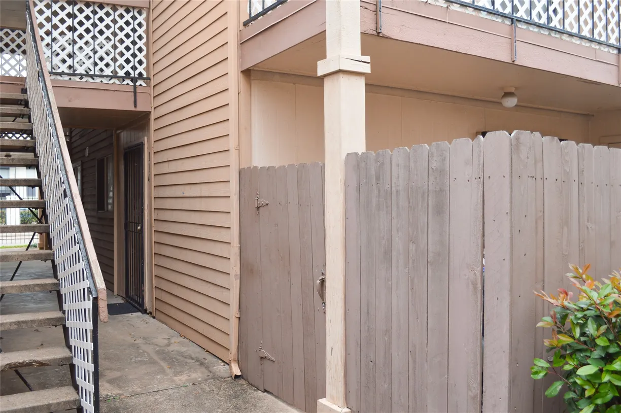Houston Real Estate | View 10203 Forum Park Drive, 114 | Listing