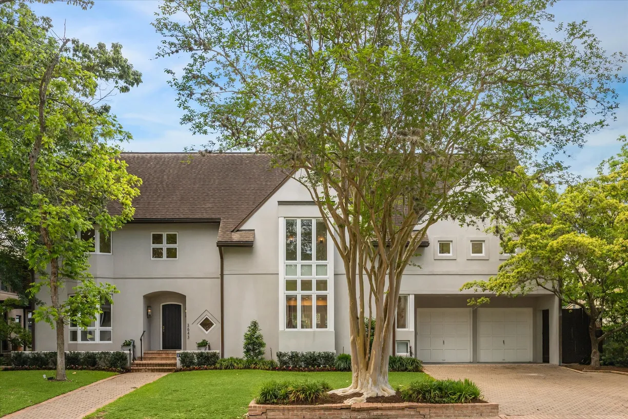 Houston Real Estate | View 3643 Overbrook Lane | 3 Beds, 3 Baths