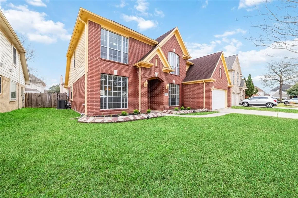 Houston Real Estate | View 155 Perfidia Drive | Listing