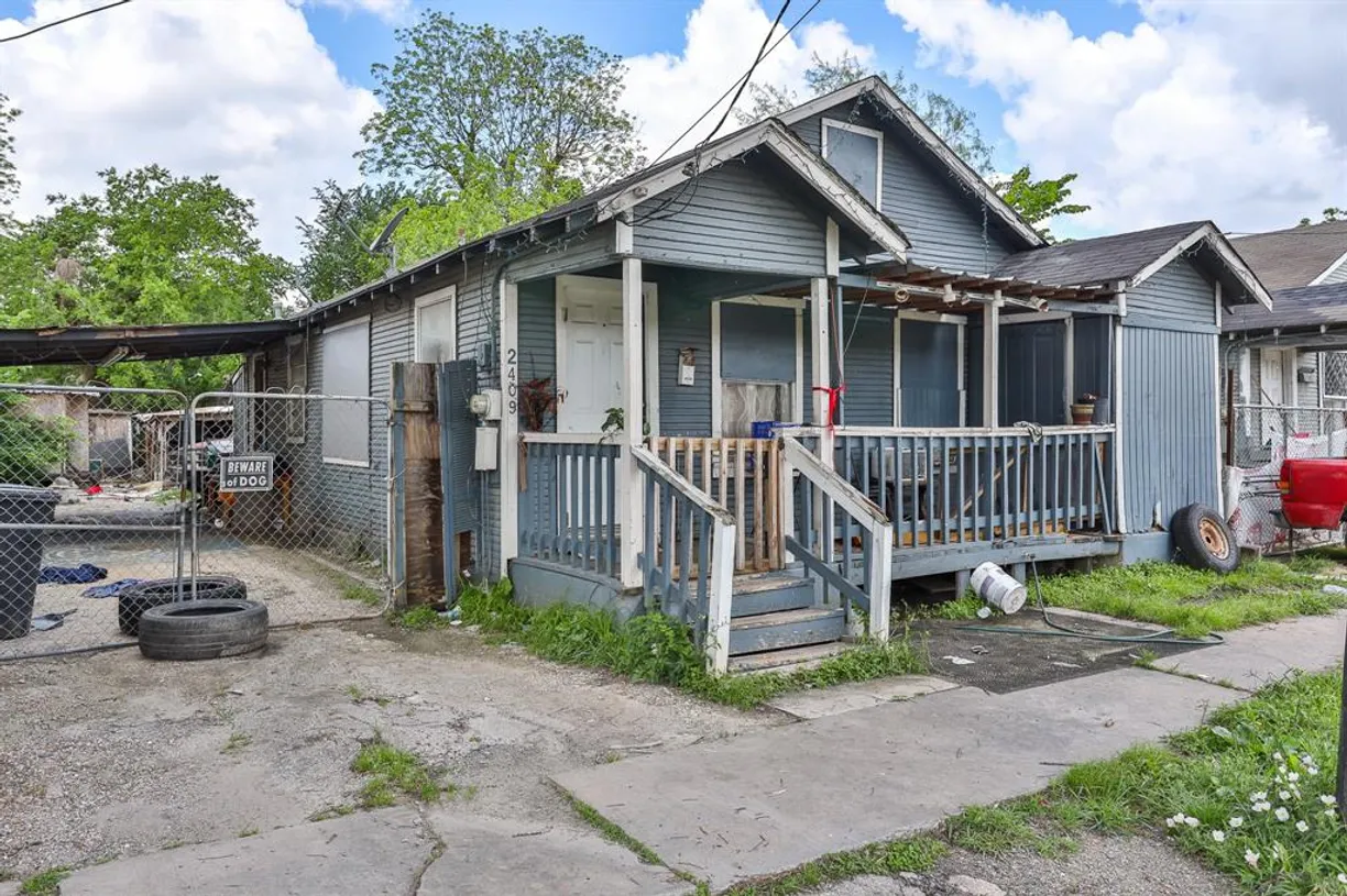 Houston Real Estate | View 2409 Hailey Street | Listing