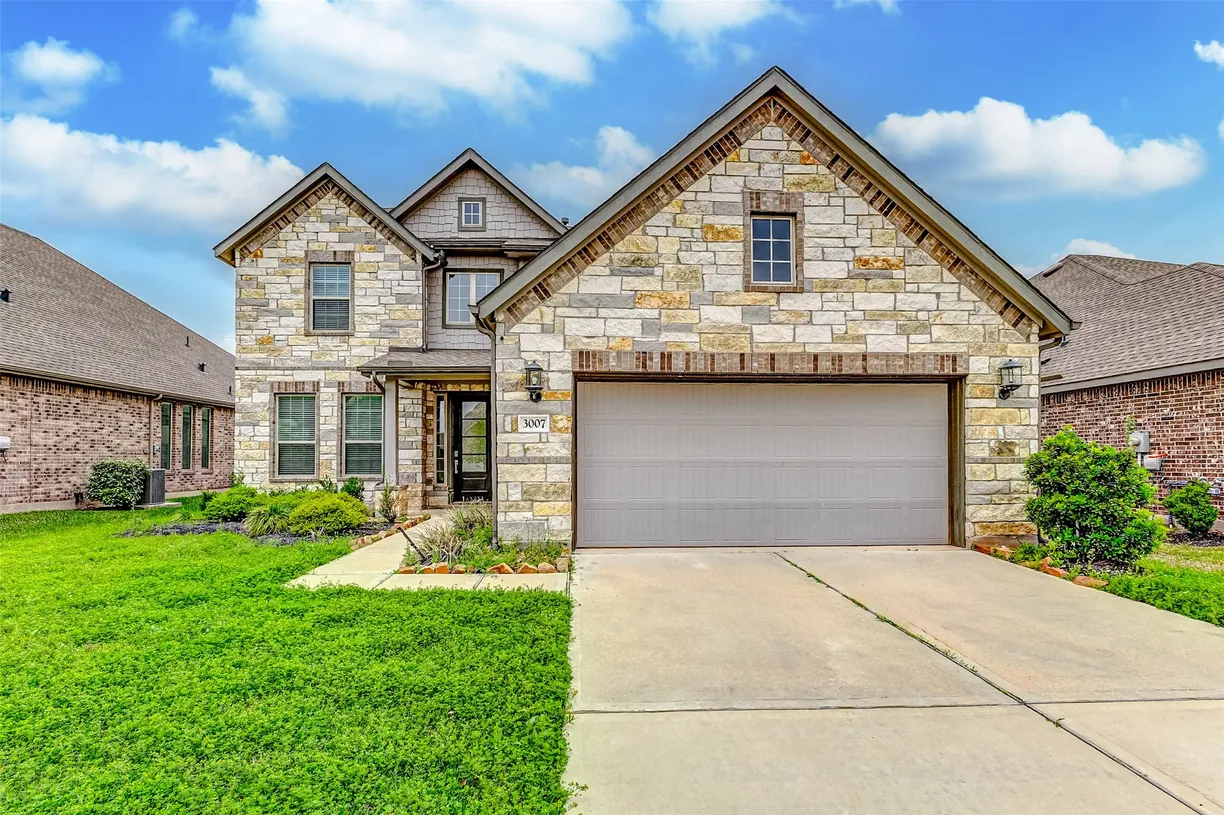 Houston Real Estate | View 3007 Velda May Drive | 4 Beds, 3 Baths
