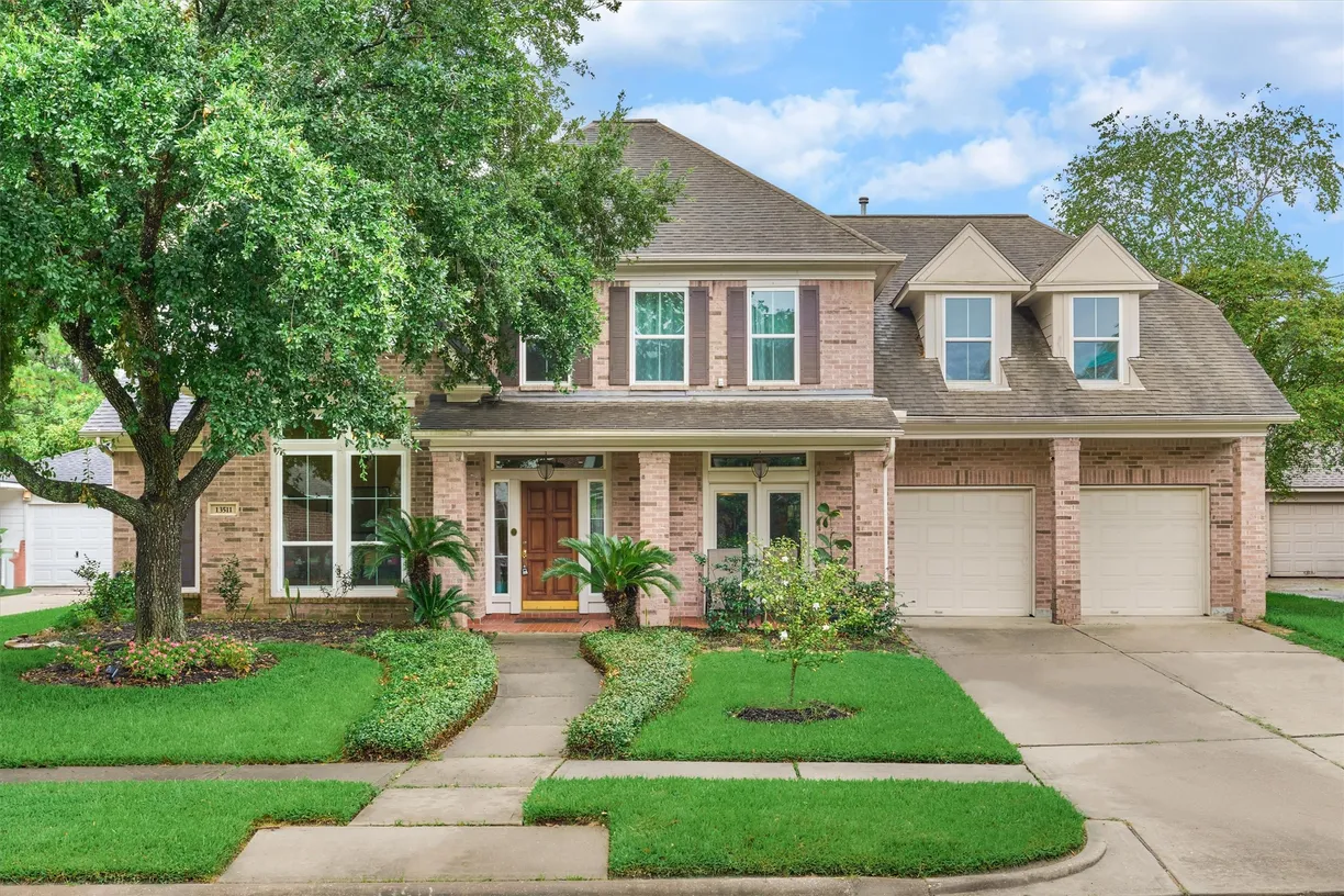 Houston Real Estate | View 13511 MAXTED Court | 4 Beds, 3 Baths