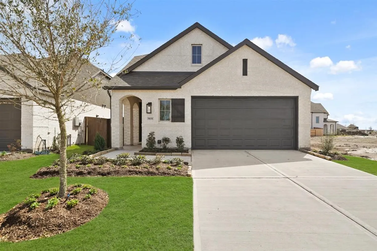 Houston Suburbs Real Estate | View 5031 Bowen Prairie Drive | 4 Beds, 3 Baths