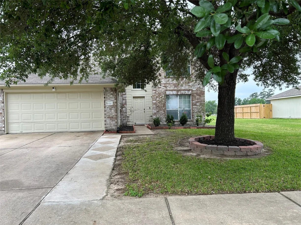 Houston Real Estate | View 10443 Iris Lake Court | 4 Beds, 2 Baths