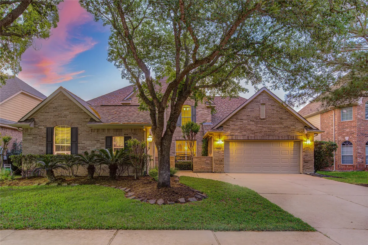Houston Real Estate | View 25614 Tower Side Lane | 5 Beds, 4 Baths