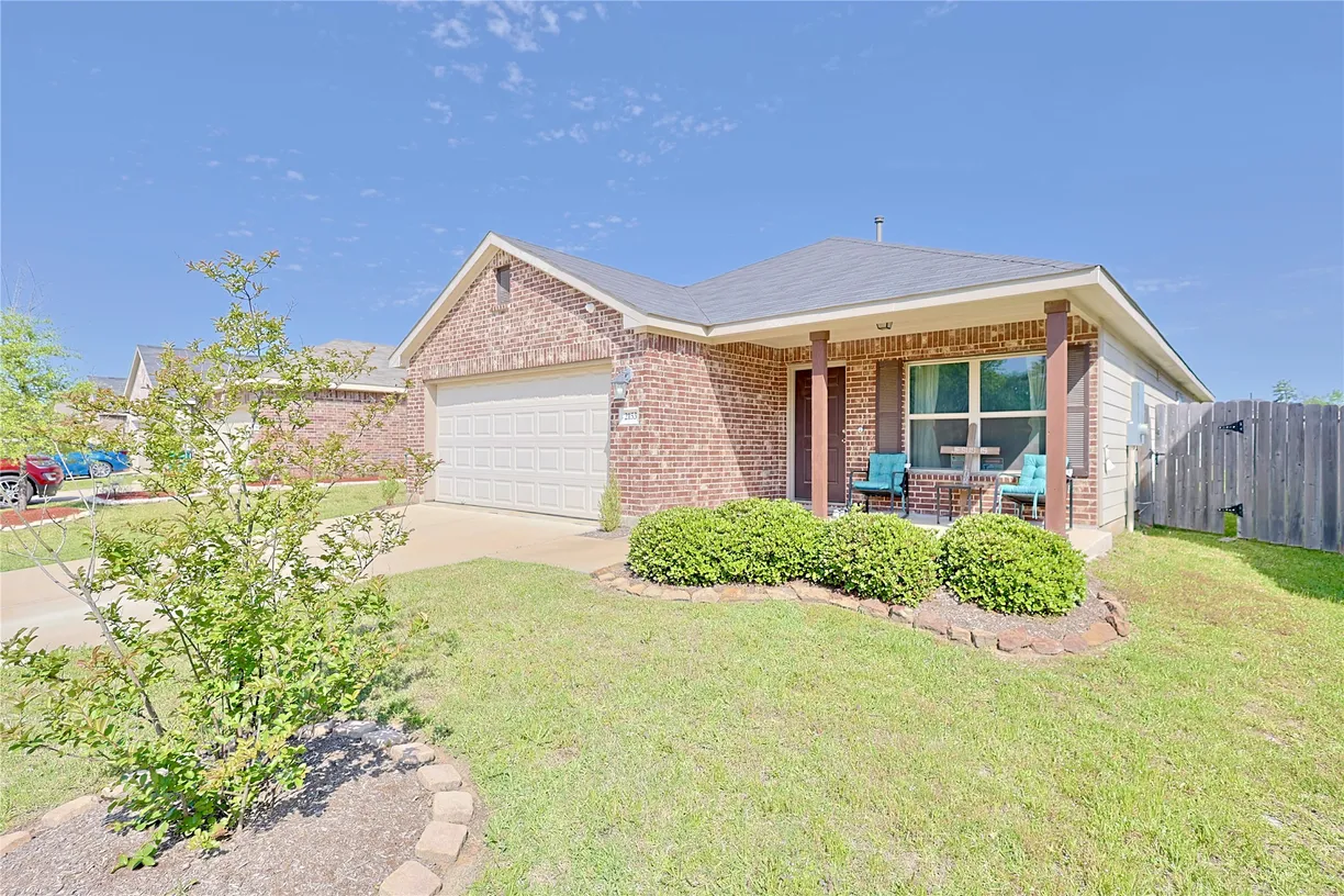 The Woodlands Real Estate | View 2153 Cedar Way Drive | 3 Beds, 2 Baths