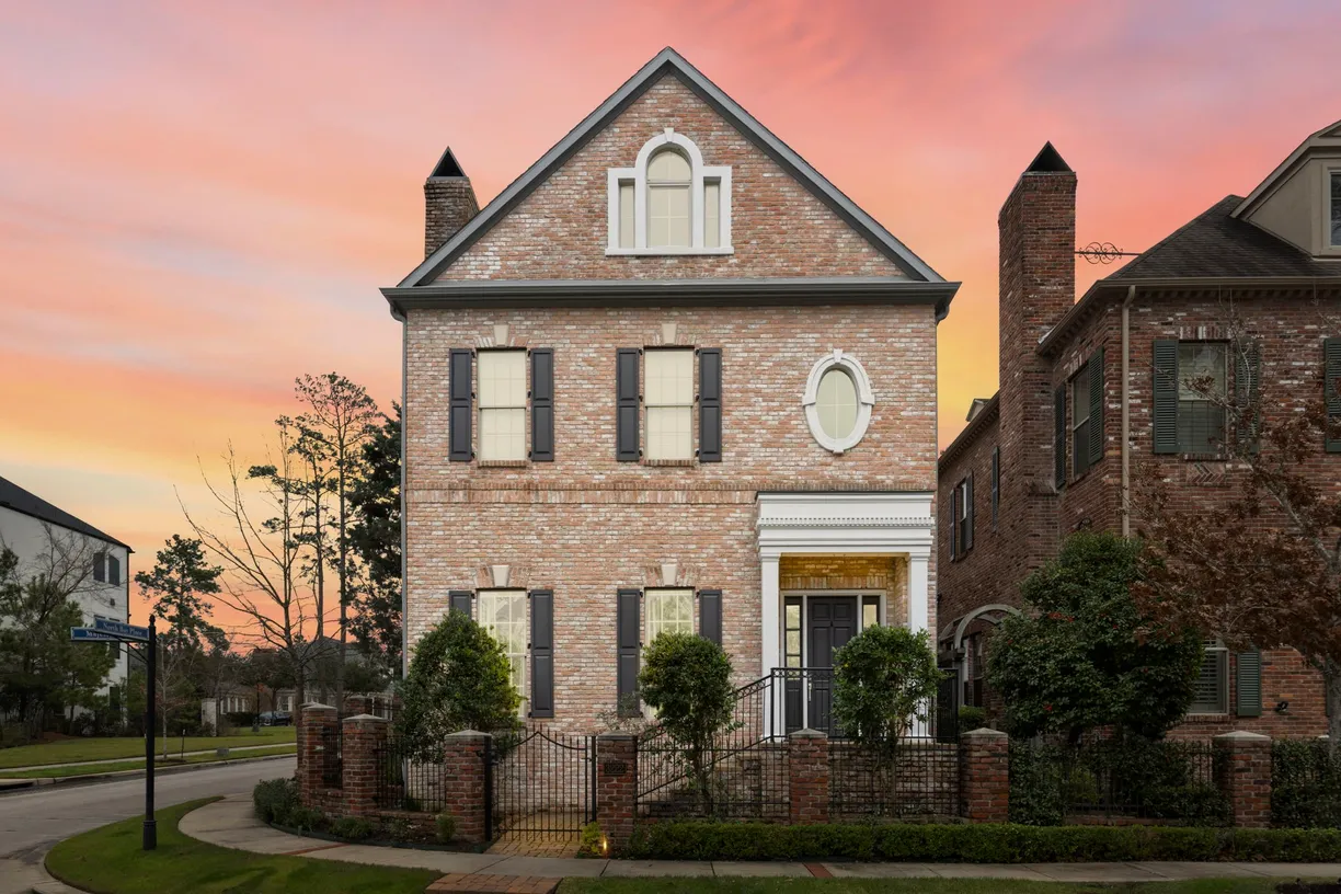 The Woodlands Real Estate | View 3222 Majesty Row | 4 Beds, 4 Baths