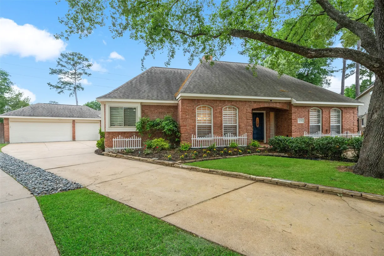 Houston Real Estate | View 12538 W Pavilion Court | Listing
