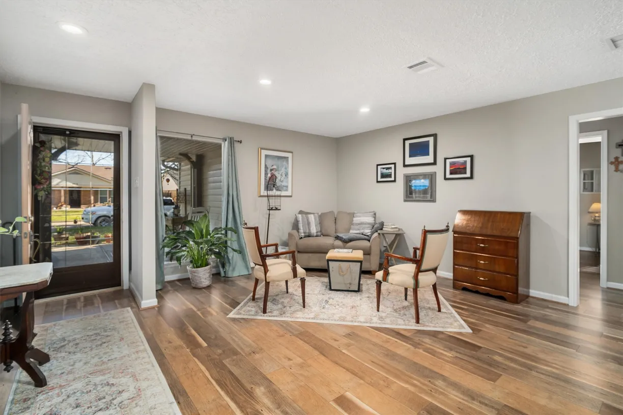 Houston Real Estate | View 5014 Camden Lane | 4 Beds, 2 Baths