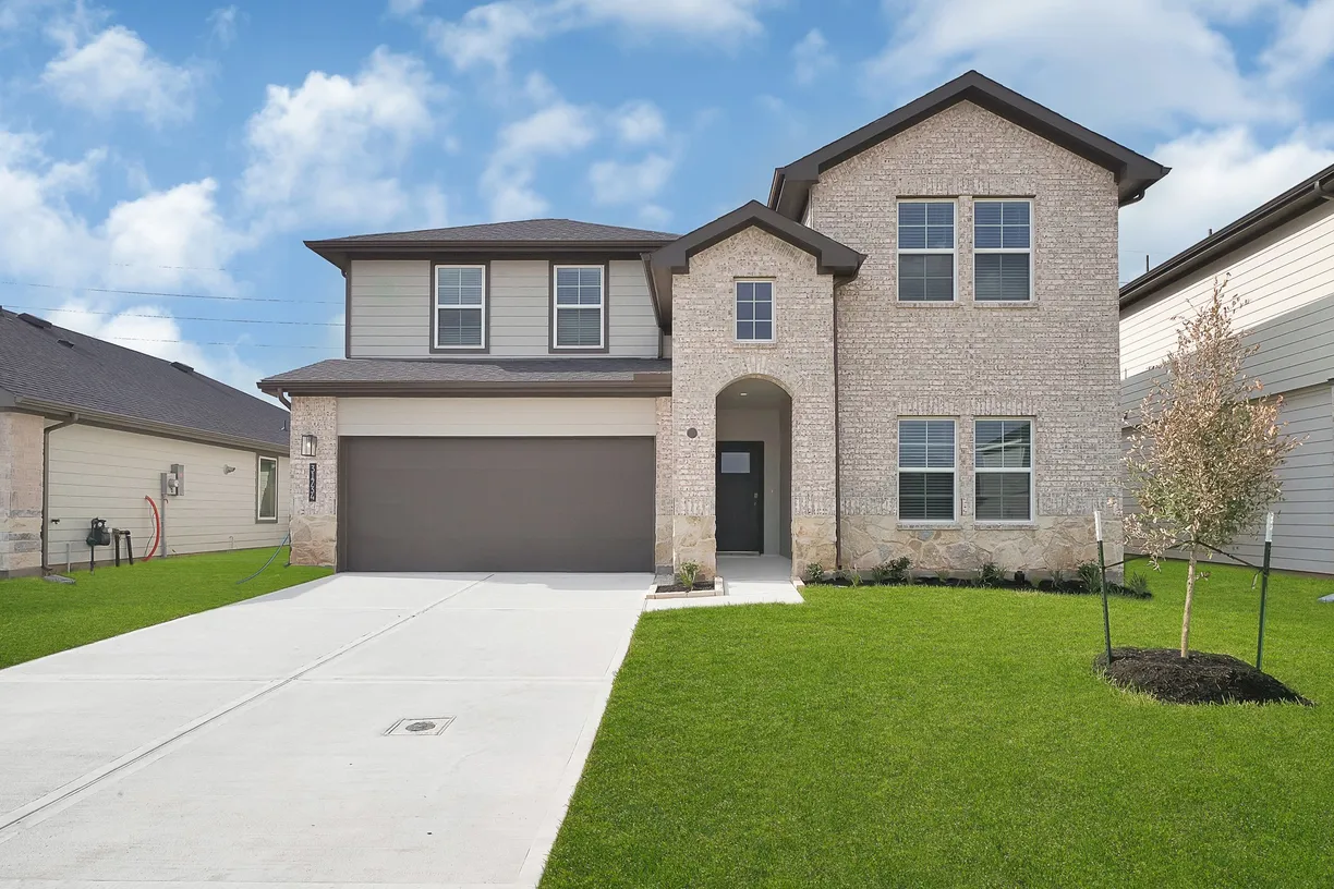 Houston Real Estate | View 30510 White Cliff Court | 4 Beds, 3 Baths