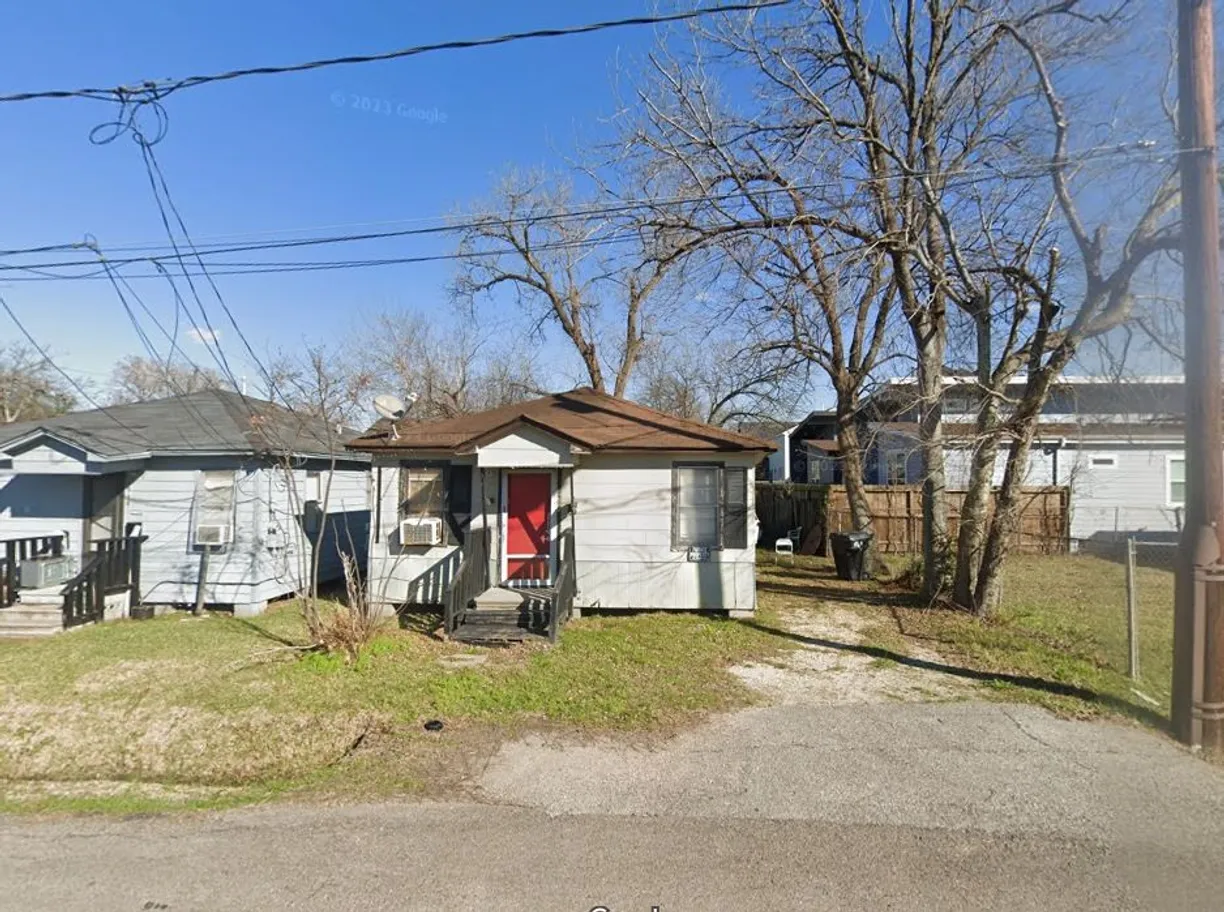 Houston Real Estate | View 3914 Ajax Street | Listing