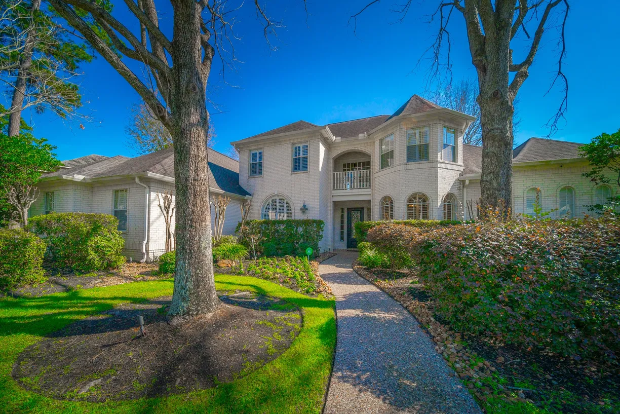 Houston Real Estate | View 7119 Eldorado Centre Lane | Listing
