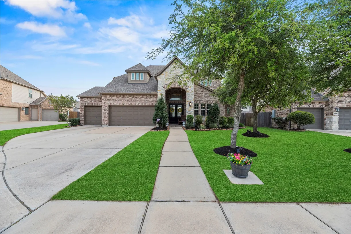 Houston Real Estate | View 5911 Diamond Shadow Court | Listing