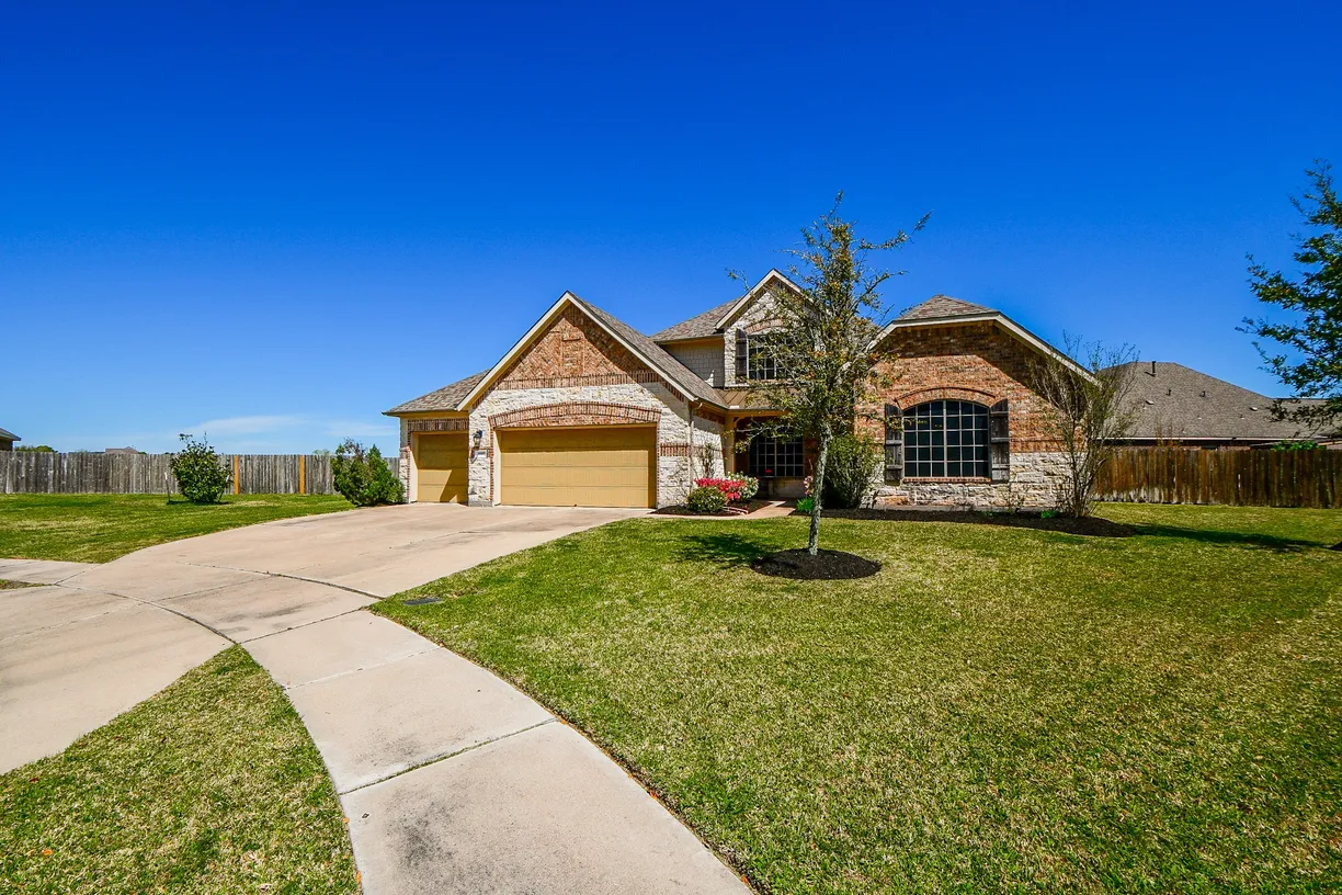Houston Real Estate | View 9307 Panola Place Court | Listing
