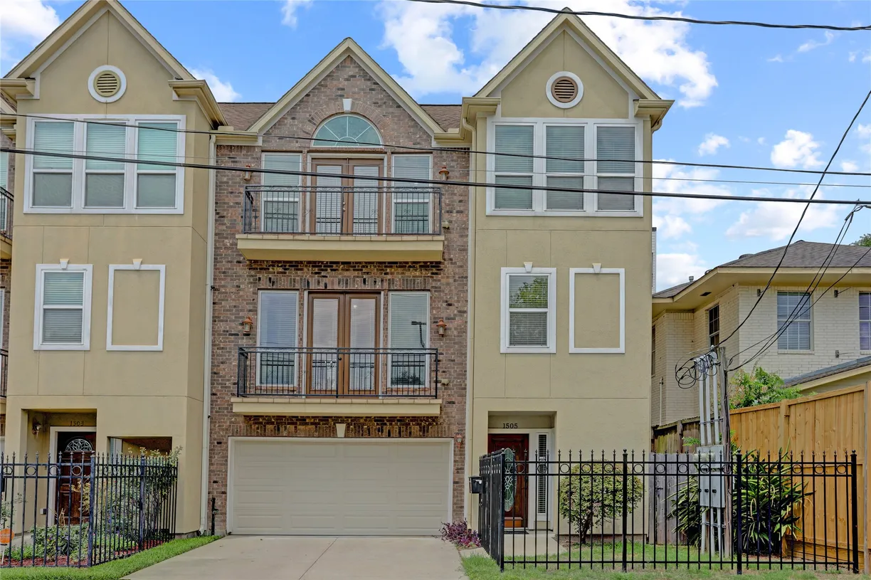 Houston Real Estate | View 1505 Wentworth Street | 3 Beds, 3 Baths