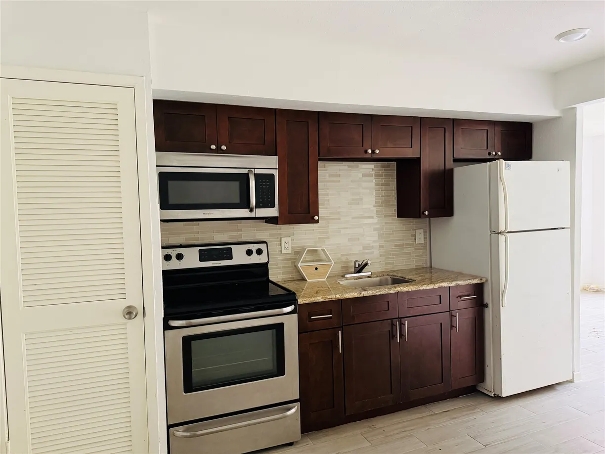 Houston Real Estate | View 12900 Walden Road, 709 | Listing