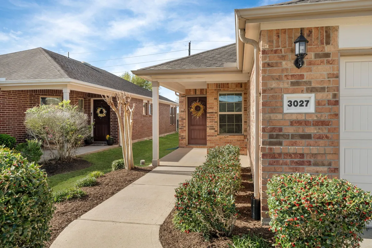 Houston Real Estate | View 3027 Dandelion Drive | Listing