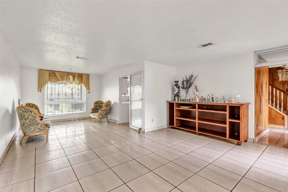 The Woodlands Real Estate | View 11403 Lovebird Lane | Listing