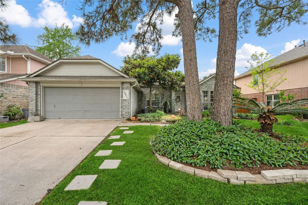 Houston Real Estate | View 18611 Timber Way Drive | 4 Beds, 2 Baths