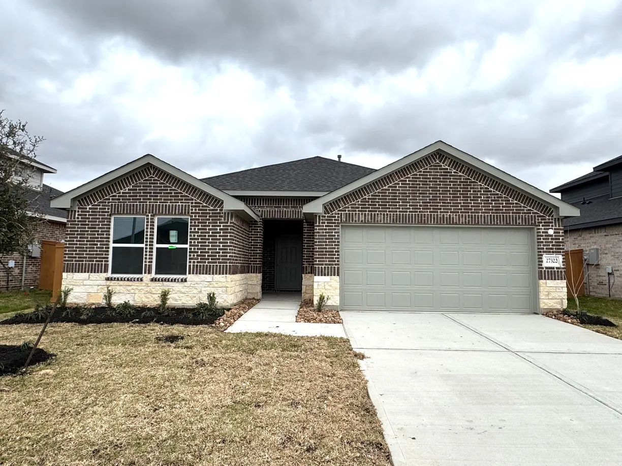 Houston Real Estate | View 27322 Azure | 4 Beds, 2 Baths