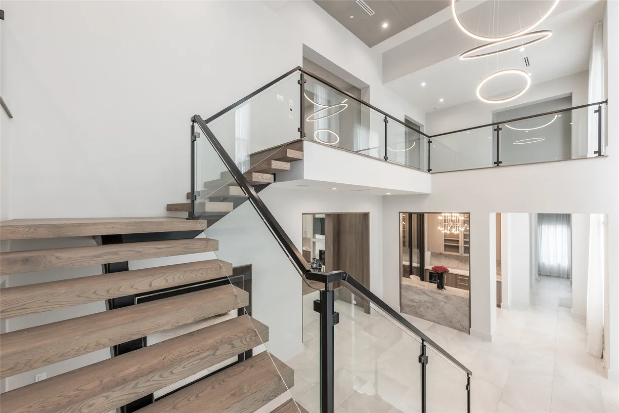 Houston Real Estate | View 10426 Memorial Drive | Listing