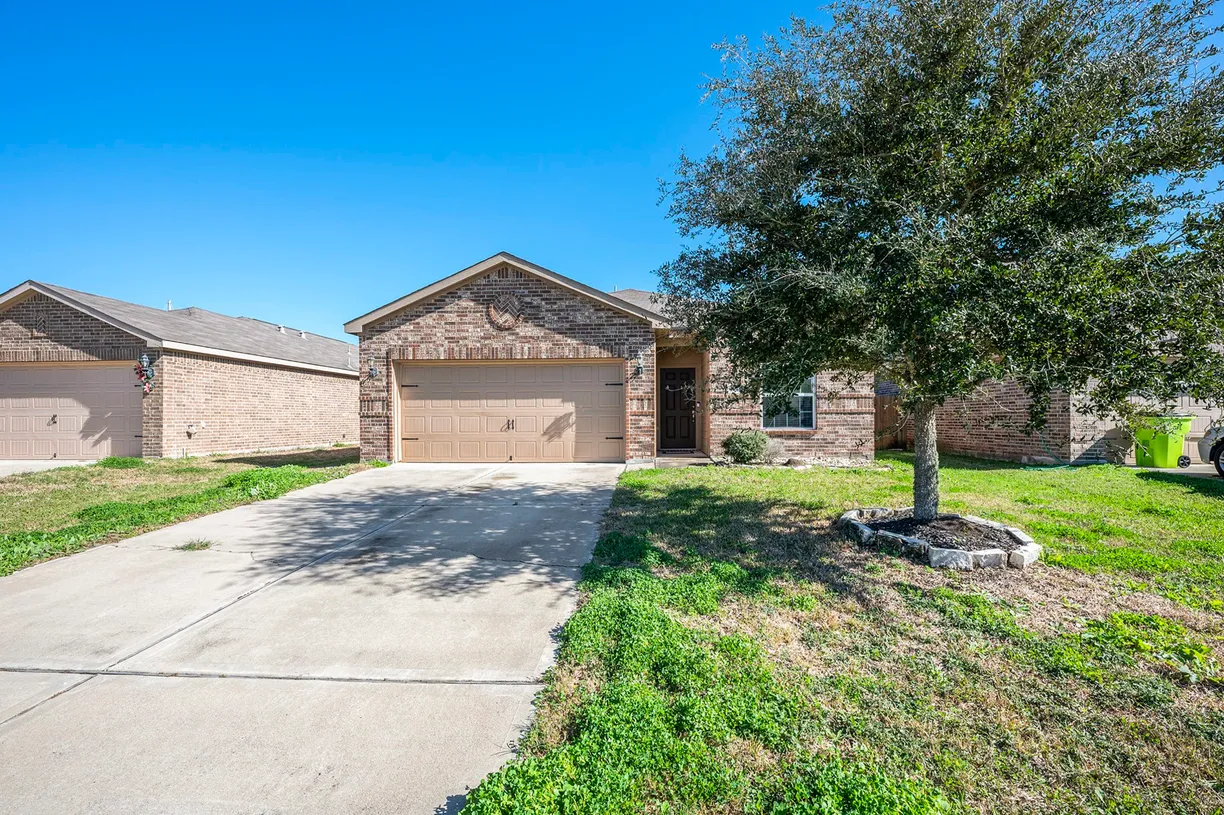 Houston Real Estate | View 4911 Beck Lane | 3 Beds, 2 Baths