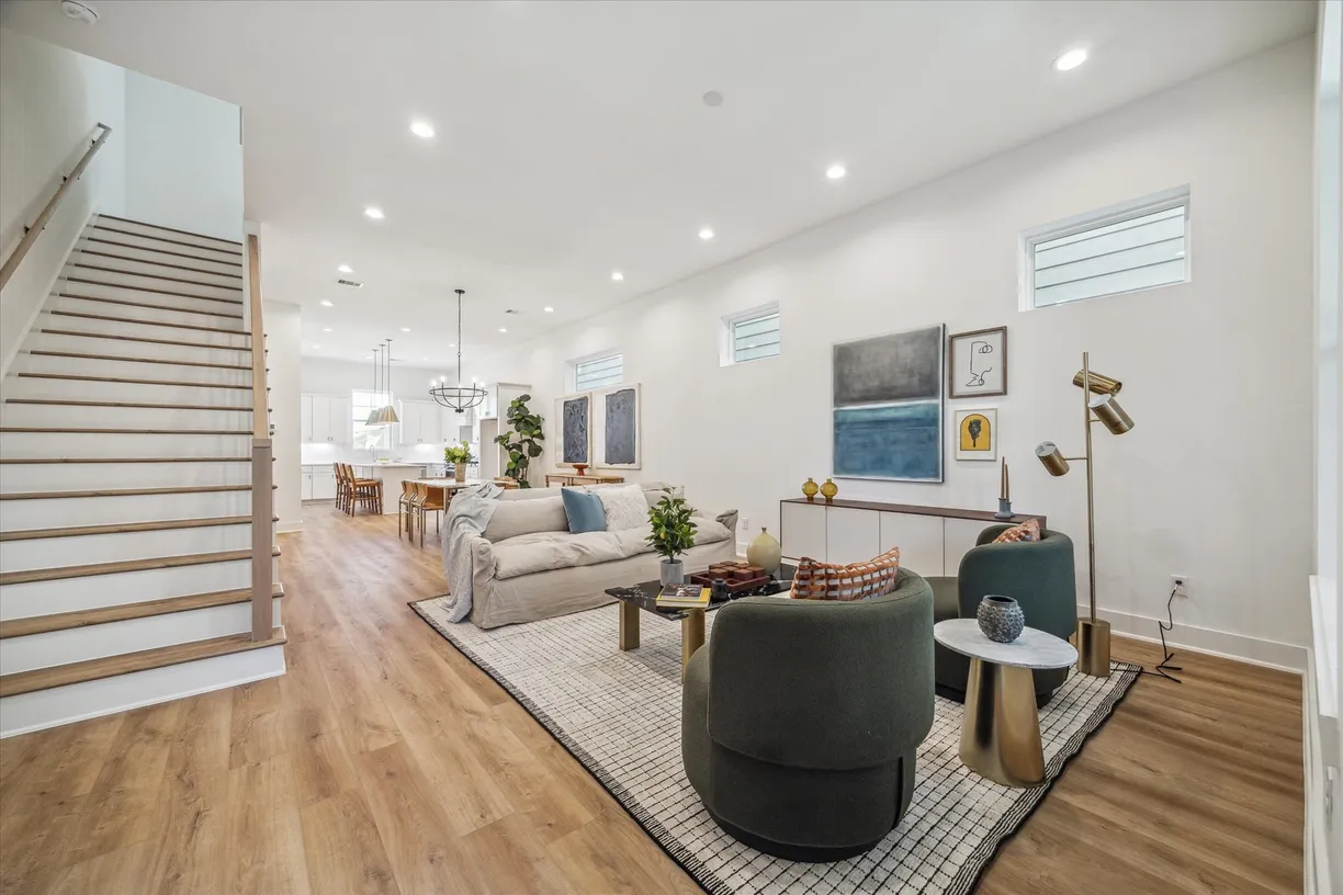 Houston Real Estate | View 4121 De George Street | 3 Beds, 3 Baths