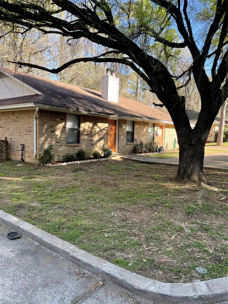 The Woodlands Real Estate | View 3020 Manor Lane | Listing