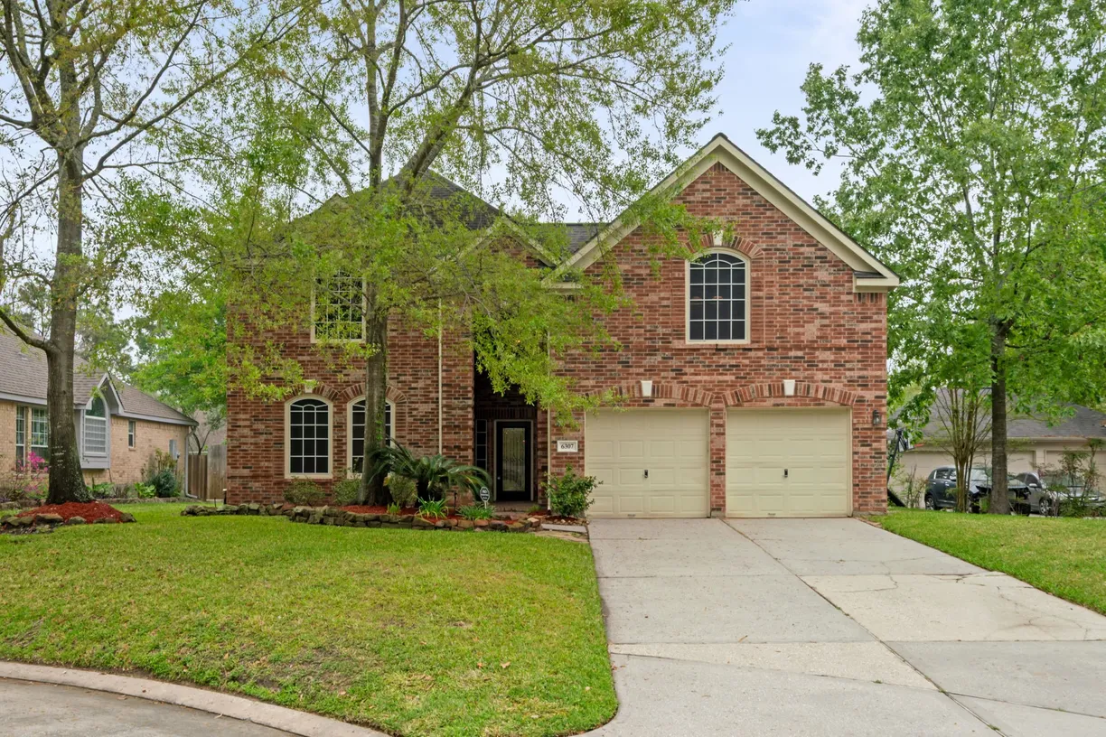 Houston Real Estate | View 6307 Shoreview Ct | 4 Beds, 2 Baths